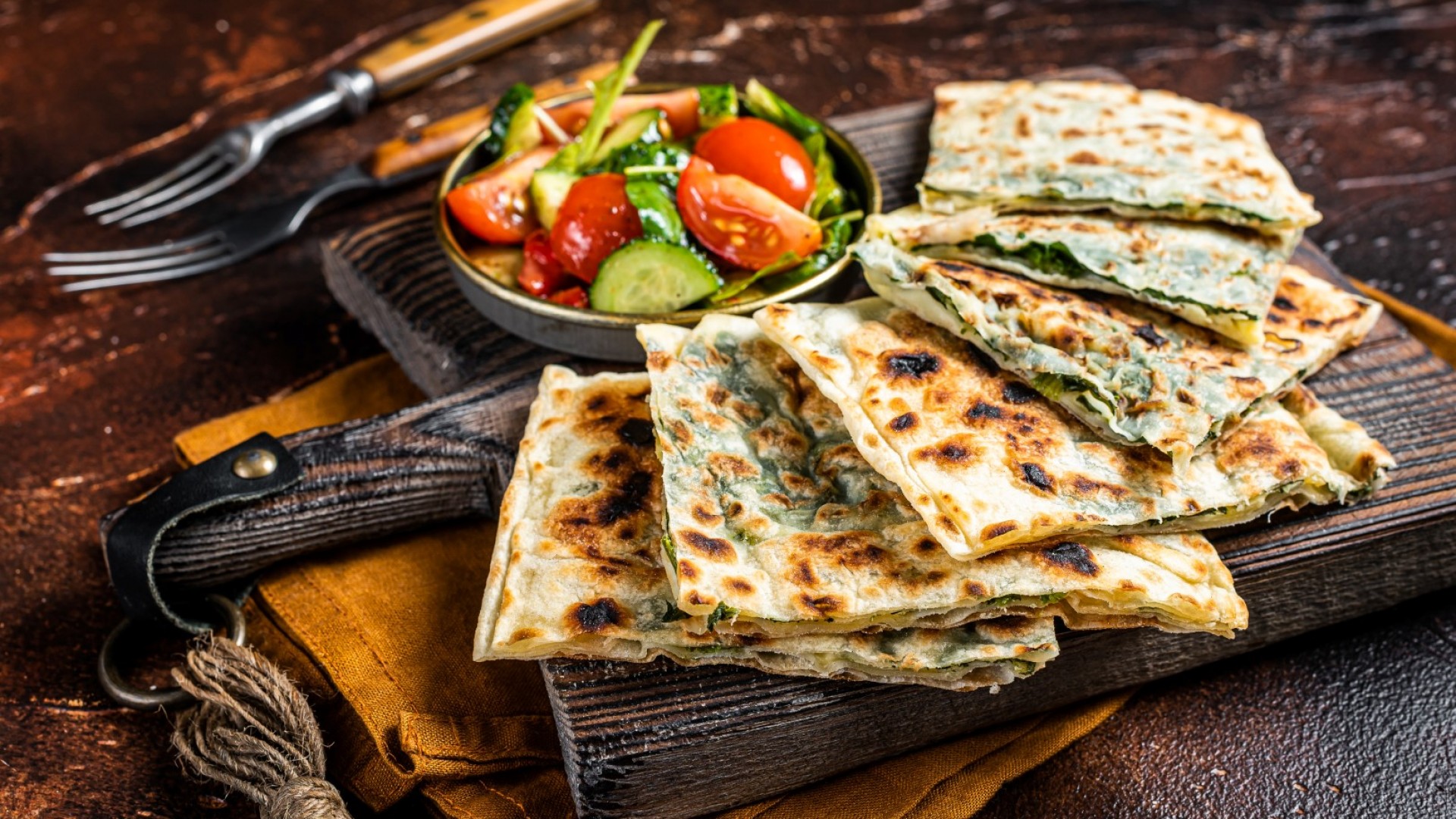 Гюзлеме (Gözleme) – турска палачинка с плънка