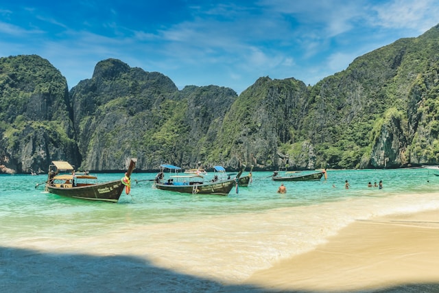 Phi Phi Islands  Острови като от пощенска картичка