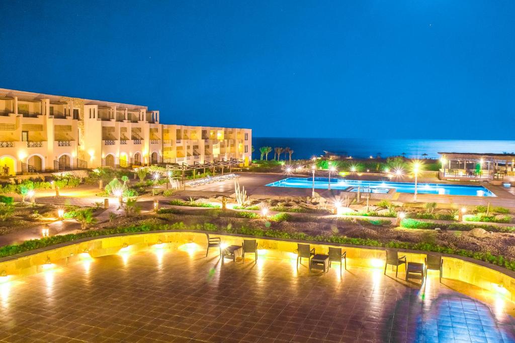 Viva Blue Resort Soma Bay (Adults Only 12+) 4* - Перлите на Египет - Хургада и Кайро с полет от София - пролет 2025