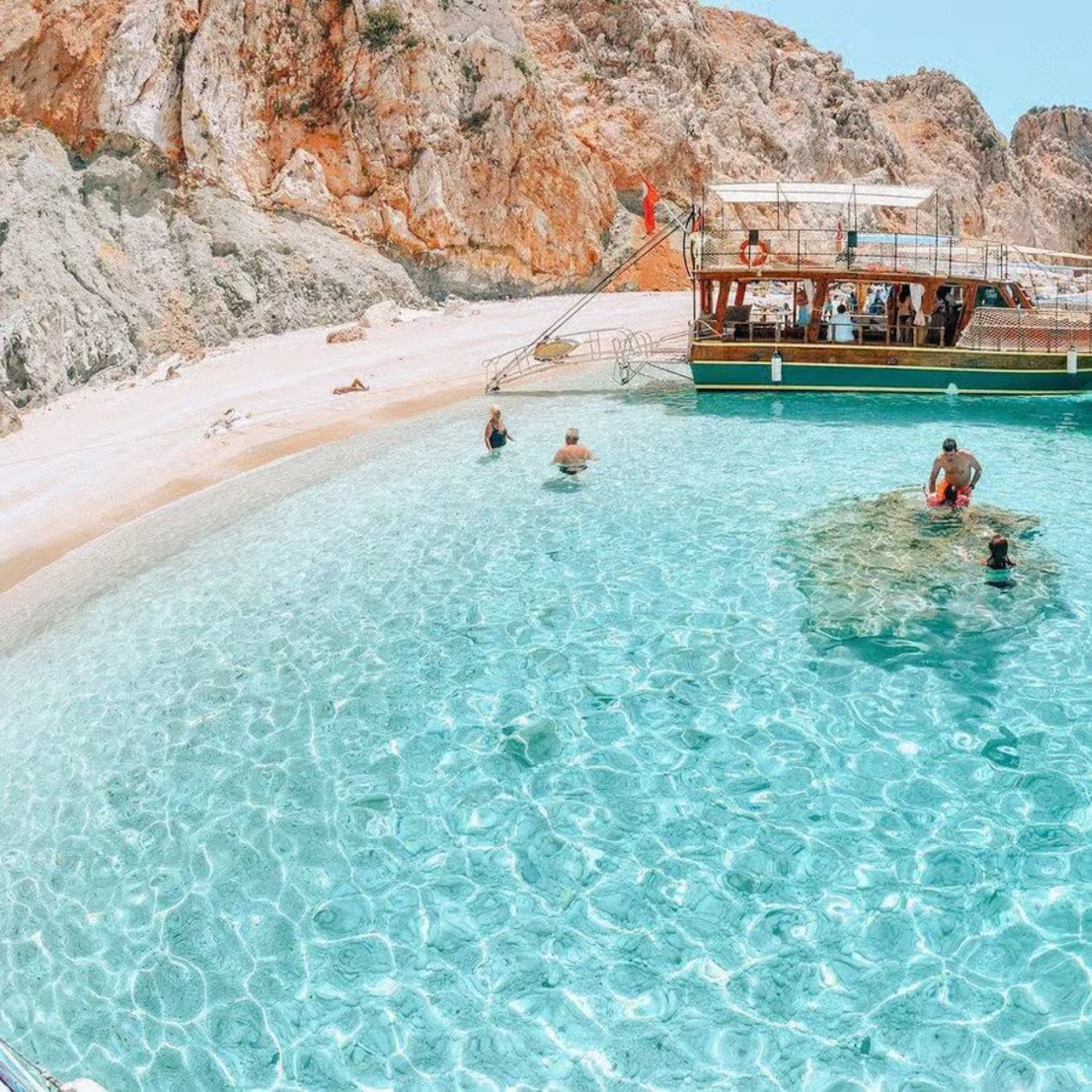 ТУРСКИТЕ МАЛДИВИ– лукс и релакс в Кемер