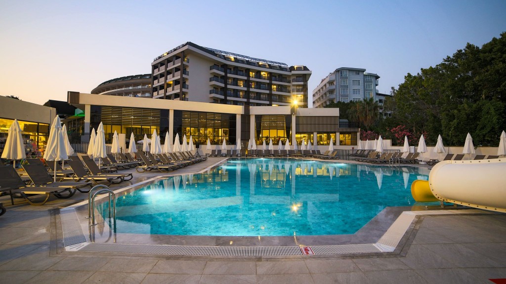 Почивка в Анталия с чартър от София-SEAPHORIA BEACH RESORT