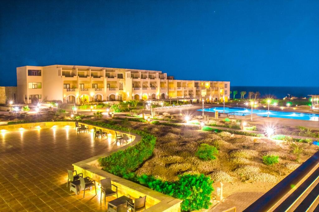 Хургада и Кайро с чартър от София VIVA BLUE RESORT SOMA BAY (ADULT ONLY +16) 